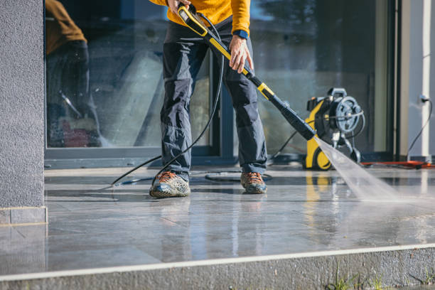 Pressure Washing Contractors in North Kingsville, OH